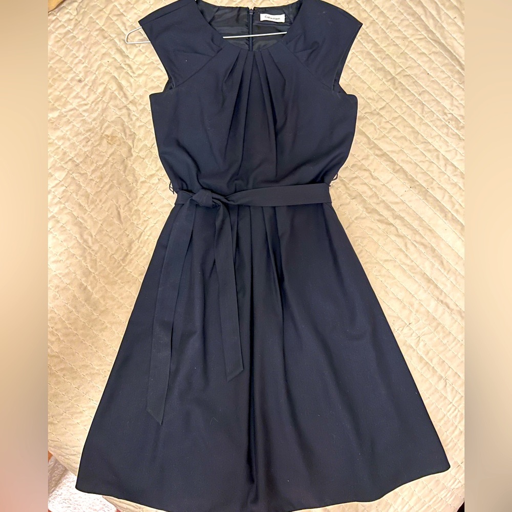 Calvin Klein fit & flare w/ tie waist belt. Work or party. Navy blue.